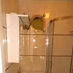蒙喜洛维西度假屋 *