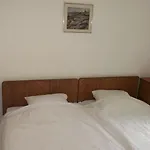 蒙喜洛维西度假屋 度假居 马林斯卡