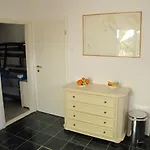 蒙喜洛维西度假屋 *